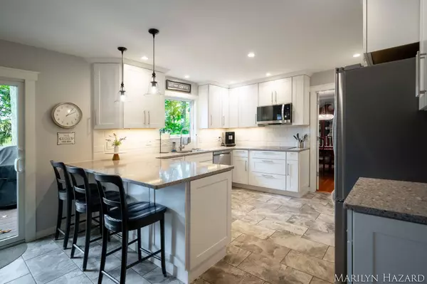 2760 Hayward SE Drive, Grand Rapids, MI 49546