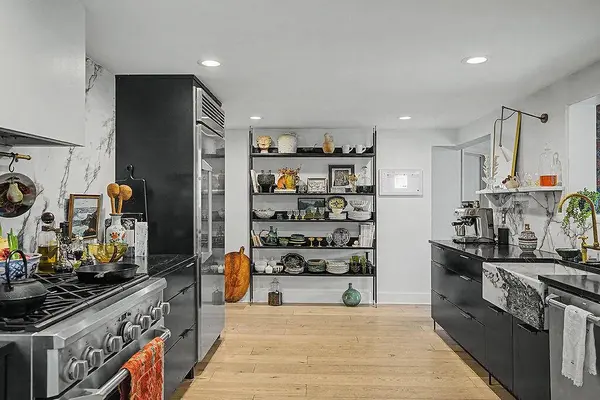 1217 El Camino NW Drive, Grand Rapids, MI 49504