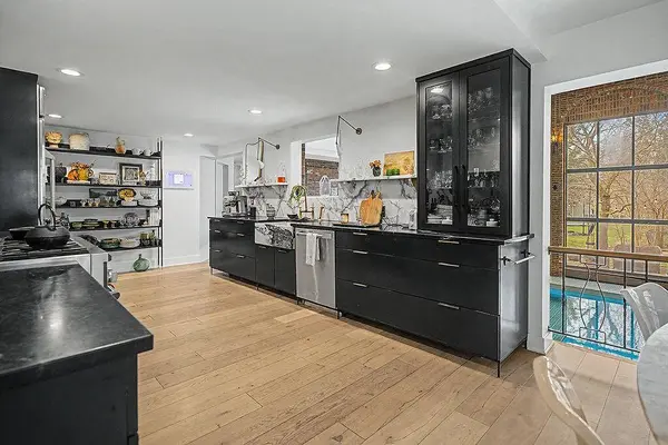 1217 El Camino NW Drive, Grand Rapids, MI 49504