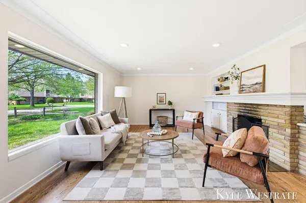 2926 Chamberlain SE Avenue, Grand Rapids, MI 49508