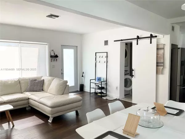 161 NW 145th St, Miami, FL 33168