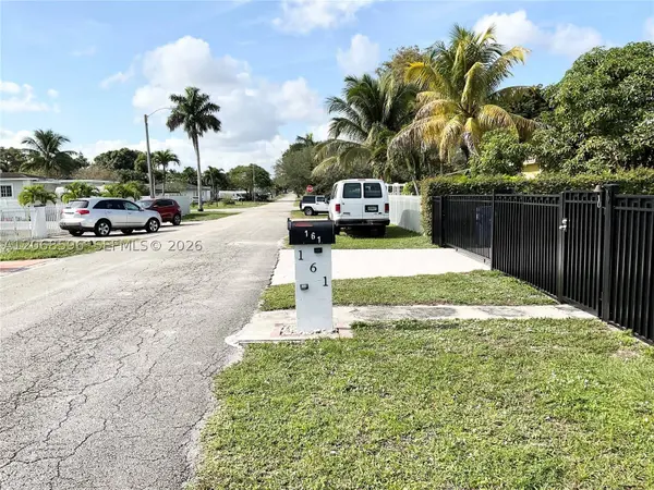 161 NW 145th St, Miami, FL 33168