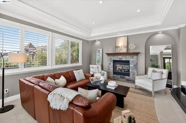 2337 Grosvenor Heights Ct, Livermore, CA 94550