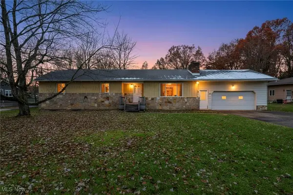 1140 Keefer RD, Girard, OH 44420