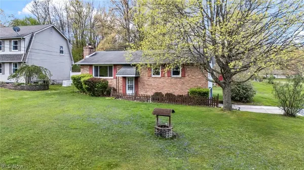 3446 Niles Carver RD, Mineral Ridge, OH 44440