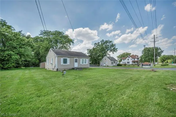 1974 - 1984 Warren AVE, Niles, OH 44446
