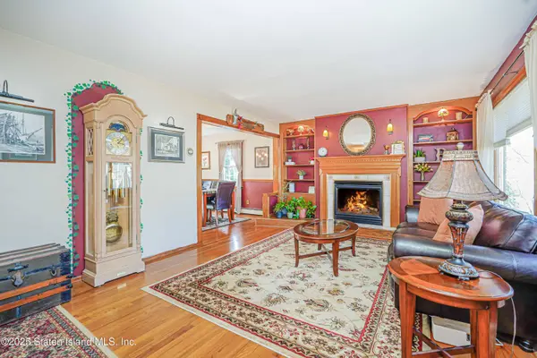 234 Cleveland AVE, Staten Island, NY 10308