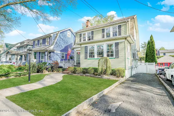 171 Keiber CT, Staten Island, NY 10314