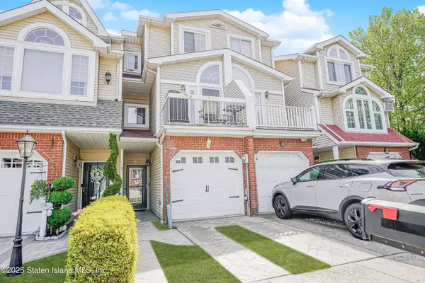 75 Chesebrough ST, Staten Island, NY 10312