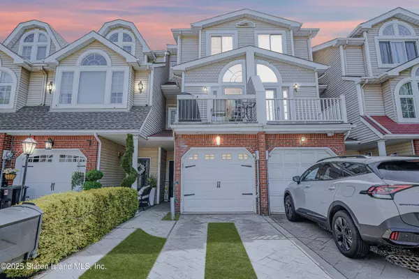 75 Chesebrough ST, Staten Island, NY 10312