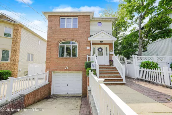 384 Yetman AVE, Staten Island, NY 10307