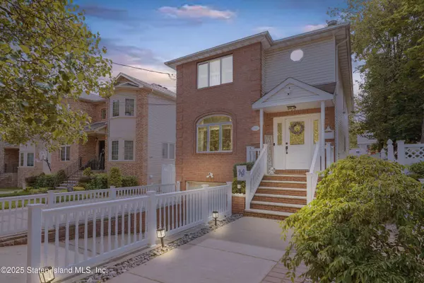 384 Yetman AVE, Staten Island, NY 10307