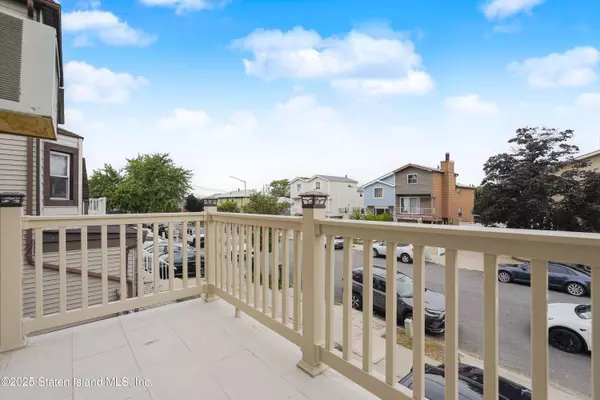 26 E Brandis AVE, Staten Island, NY 10308