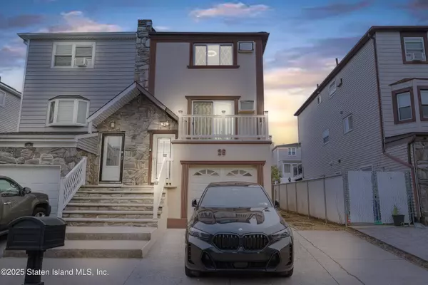 26 E Brandis AVE, Staten Island, NY 10308