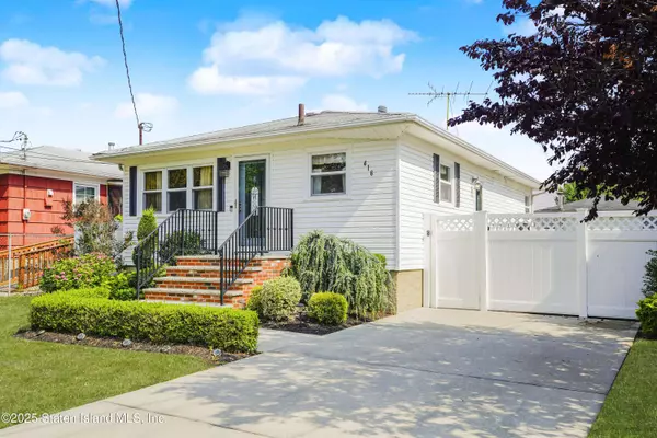 416 Bradford AVE, Staten Island, NY 10309