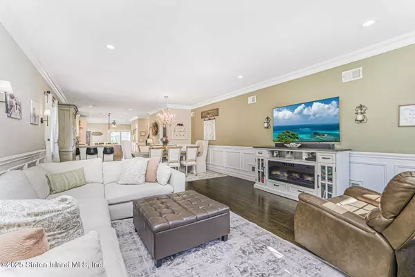 67 Wilson AVE, Staten Island, NY 10308