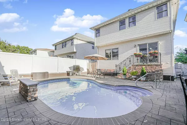 859 Rathbun AVE, Staten Island, NY 10312