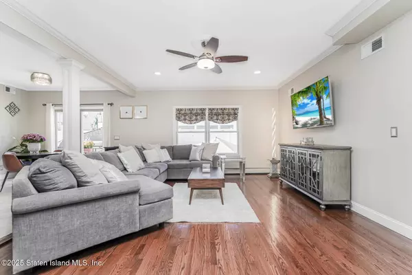 859 Rathbun AVE, Staten Island, NY 10312