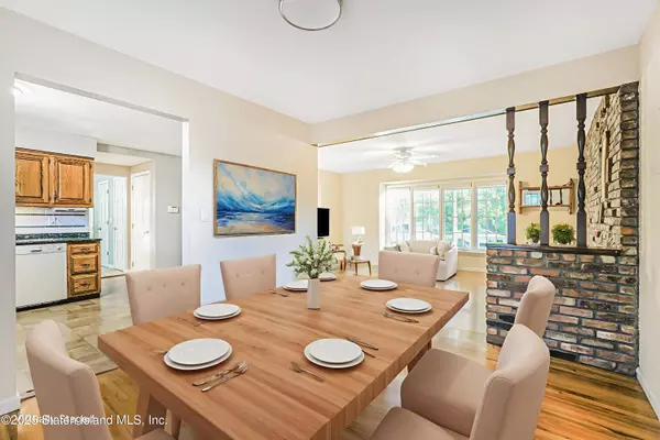 207 Oak AVE, Staten Island, NY 10306