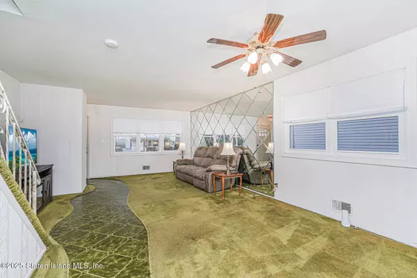 115 Sheraden AVE, Staten Island, NY 10314