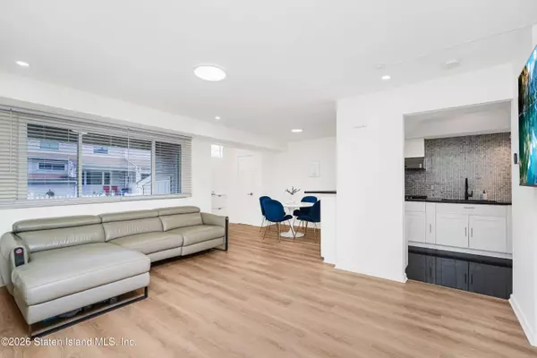 35 Melissa ST #A, Staten Island, NY 10314