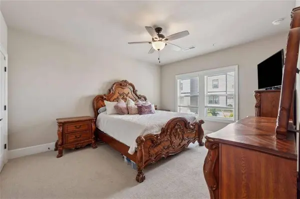 1104 Knoxboro LN, Woodstock, GA 30188