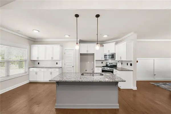 8844 St Andrews Pkwy, Winston, GA 30187