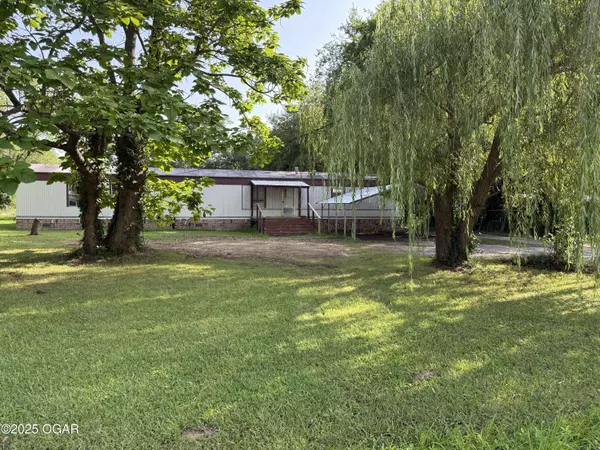 827 E Tahlequah Avenue, Vinita, OK 74301