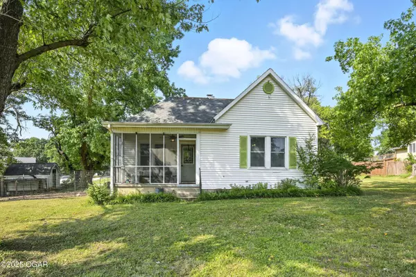 13811 E Noah Road, Nevada, MO 64772