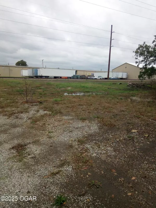 349 S 1st Street, Vinita, OK 74301