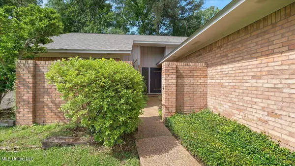 555 Rusk Drive, Brandon, MS 39047