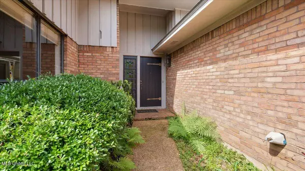 555 Rusk Drive, Brandon, MS 39047