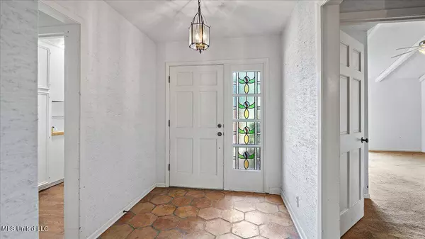 555 Rusk Drive, Brandon, MS 39047