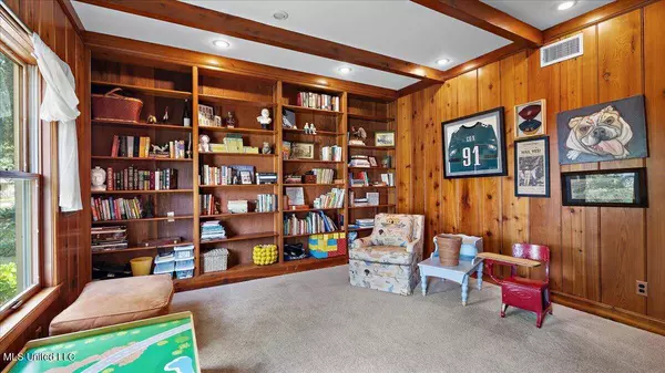 112 Swallow Drive, Brandon, MS 39047