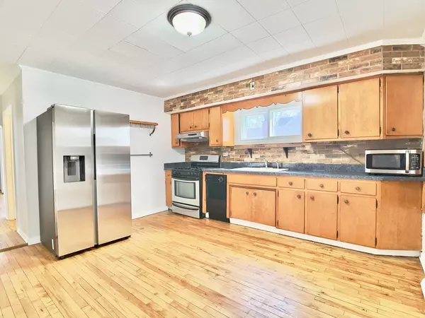 348 N Central AVE, Wood Dale, IL 60191