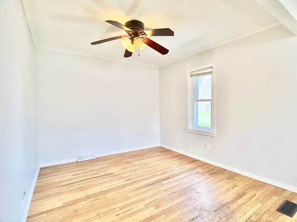 348 N Central AVE, Wood Dale, IL 60191