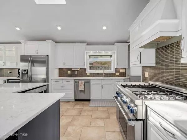 258 S Boyd AVE, Elmhurst, IL 60126