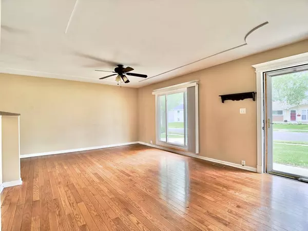 723 Dexter AVE, Romeoville, IL 60446