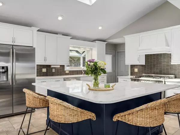 258 S Boyd AVE, Elmhurst, IL 60126