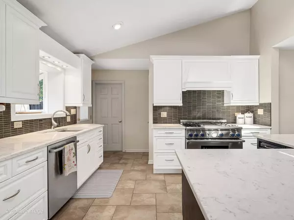 258 S Boyd AVE, Elmhurst, IL 60126