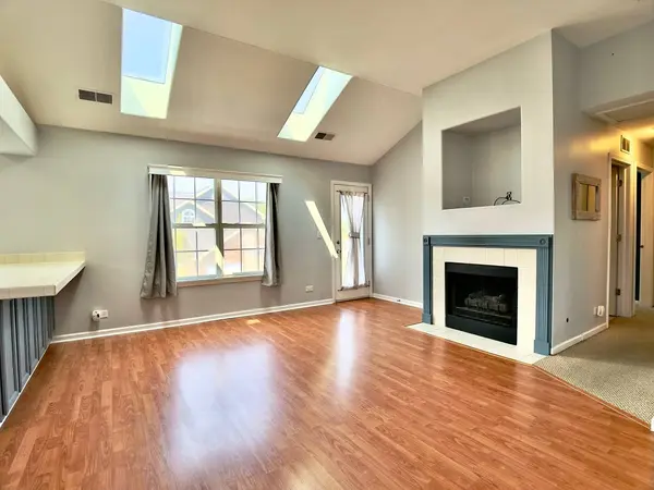 2239 Lake Ridge DR, Glendale Heights, IL 60139