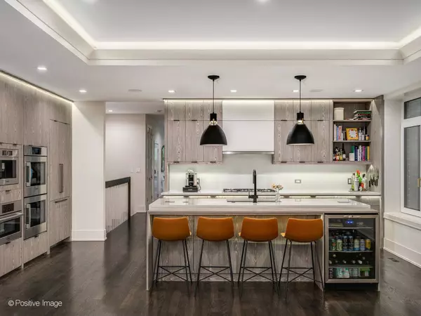 1366 W Walton ST #1W, Chicago, IL 60642