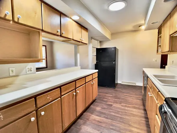 1807 Forrest BLVD, St. Charles, IL 60174