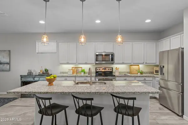 1111 S JAY Street, Chandler, AZ 85286
