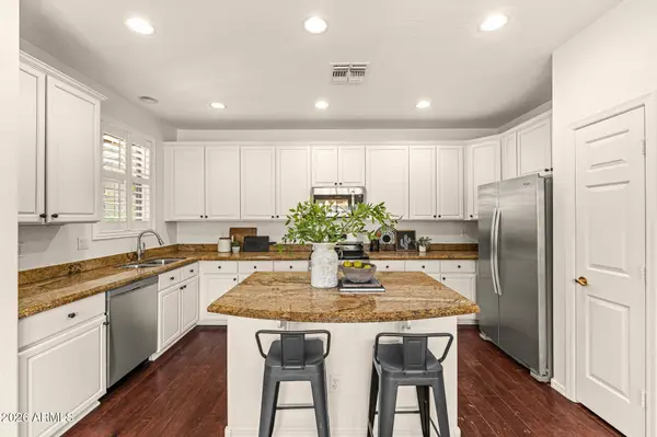 111 E PALOMINO Drive, Gilbert, AZ 85296