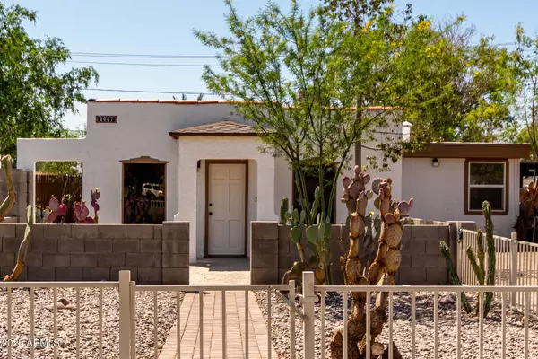 2047 E VIRGINIA Avenue, Phoenix, AZ 85006