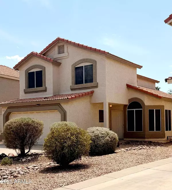 522 N COBBLESTONE Street, Gilbert, AZ 85234