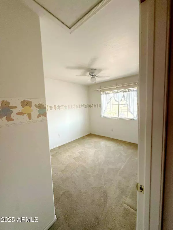 522 N COBBLESTONE Street, Gilbert, AZ 85234