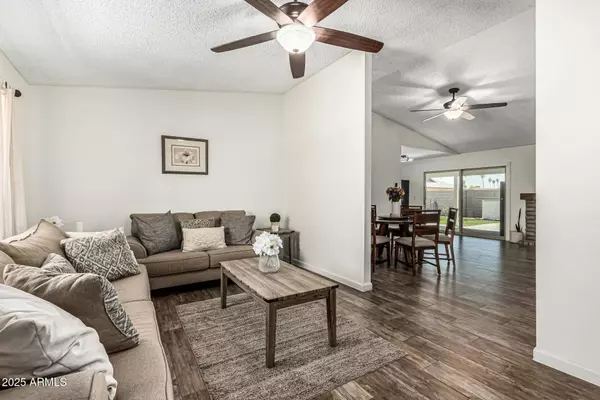 18818 N 12TH Avenue, Phoenix, AZ 85027