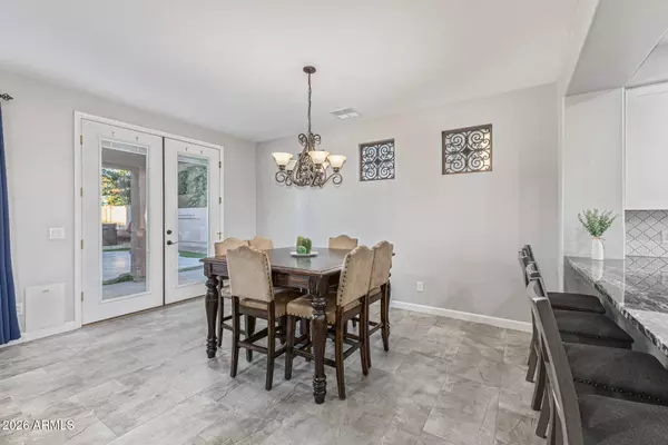 2500 E MILKY Way, Gilbert, AZ 85295